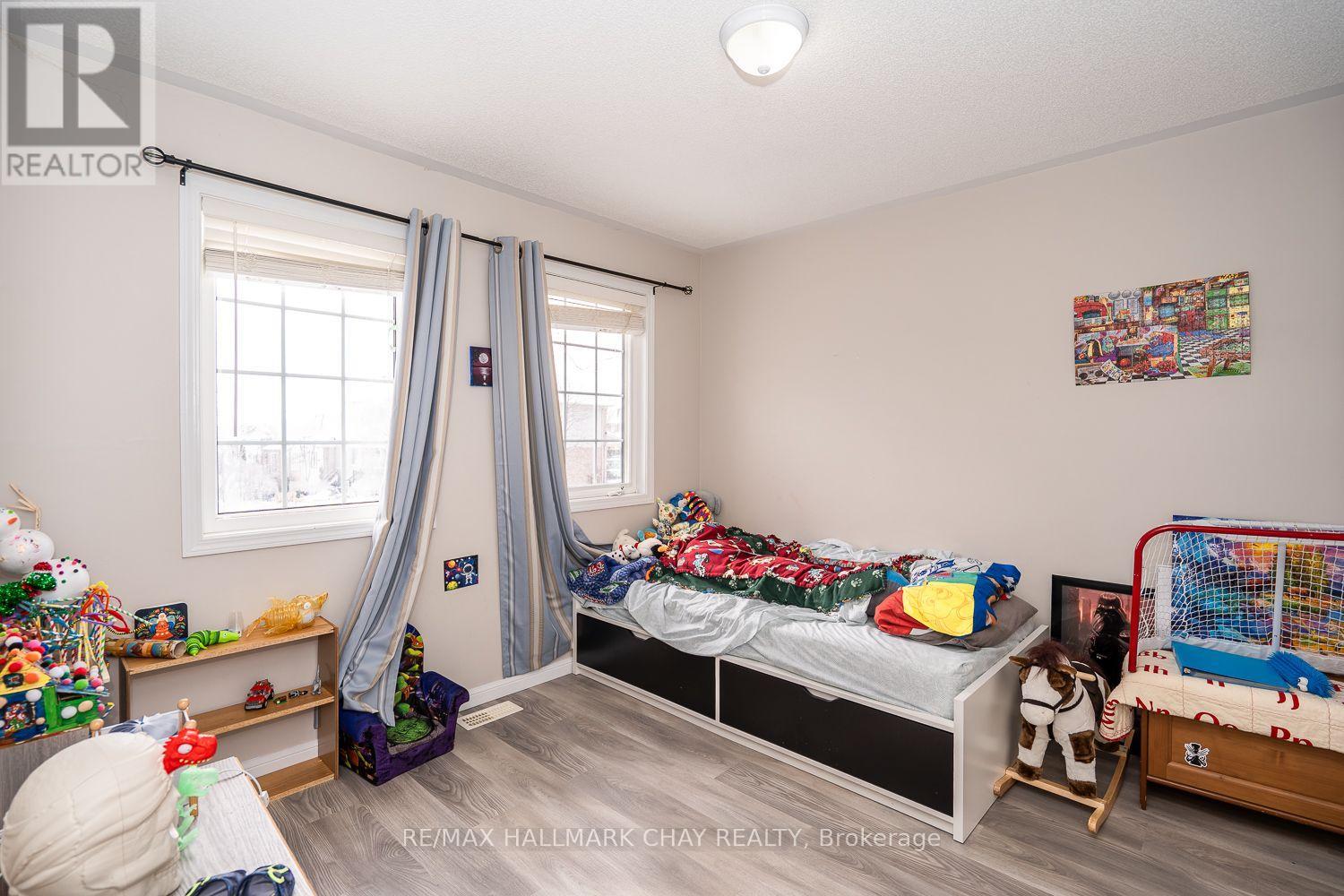 38 Steele Street, New Tecumseth, Ontario  L9R 0E6 - Photo 27 - N12177760