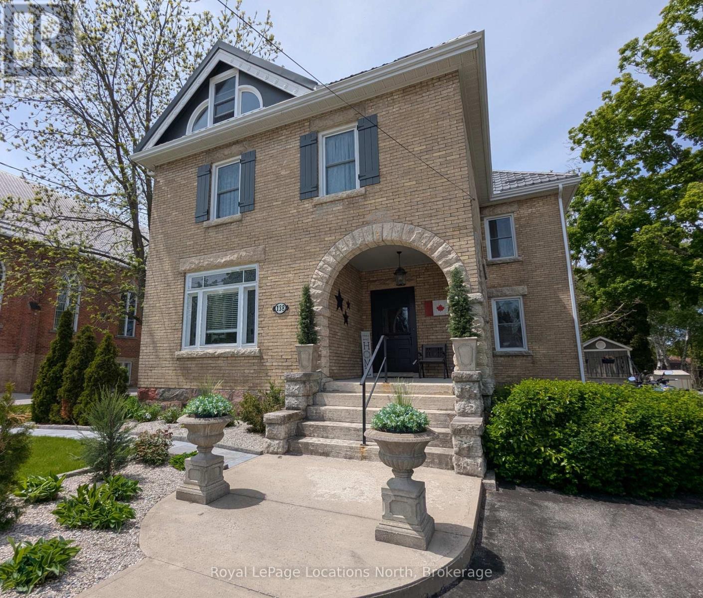 138 BRUCE STREET S, Blue Mountains, Ontario