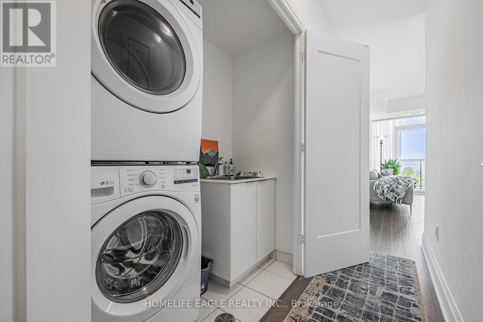 709 - 65 Annie Craig Drive, Toronto (Mimico), Ontario  M8V 0G3 - Photo 18 - W12177694