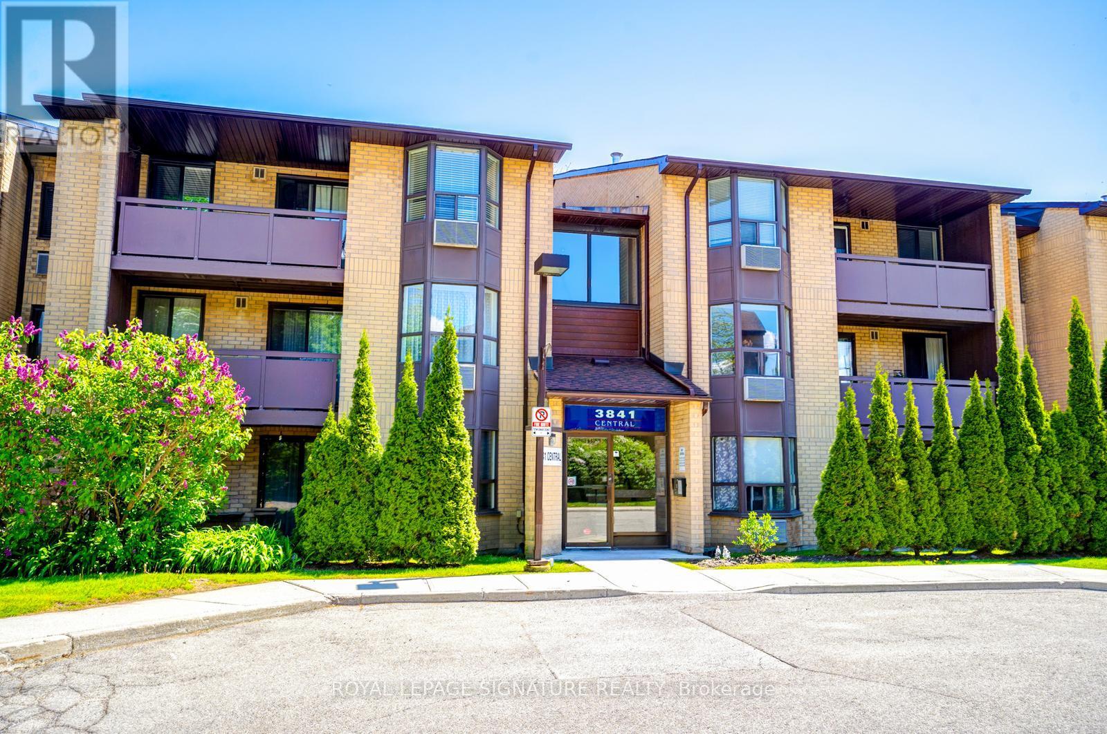 218 - 3841 Lake Shore Boulevard W, Toronto, Ontario  M8W 1R2 - Photo 9 - W12177706