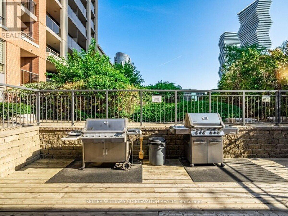 109 - 330 Princess Royal Drive, Mississauga, Ontario  L5B 4P7 - Photo 37 - W12177724