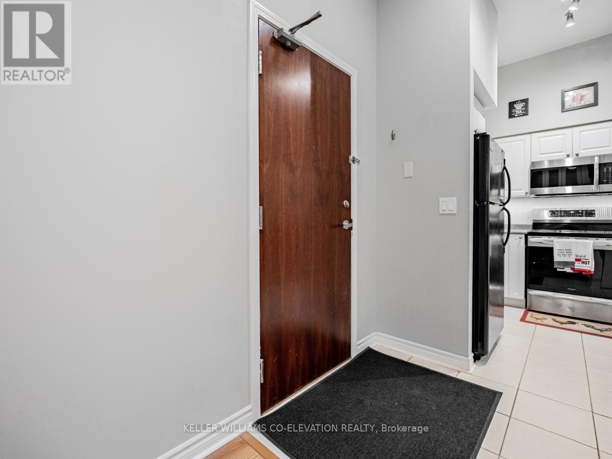 109 - 330 Princess Royal Drive, Mississauga, Ontario  L5B 4P7 - Photo 5 - W12177724