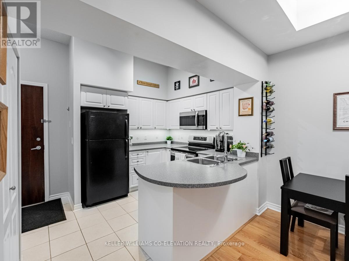 109 - 330 Princess Royal Drive, Mississauga, Ontario  L5B 4P7 - Photo 7 - W12177724
