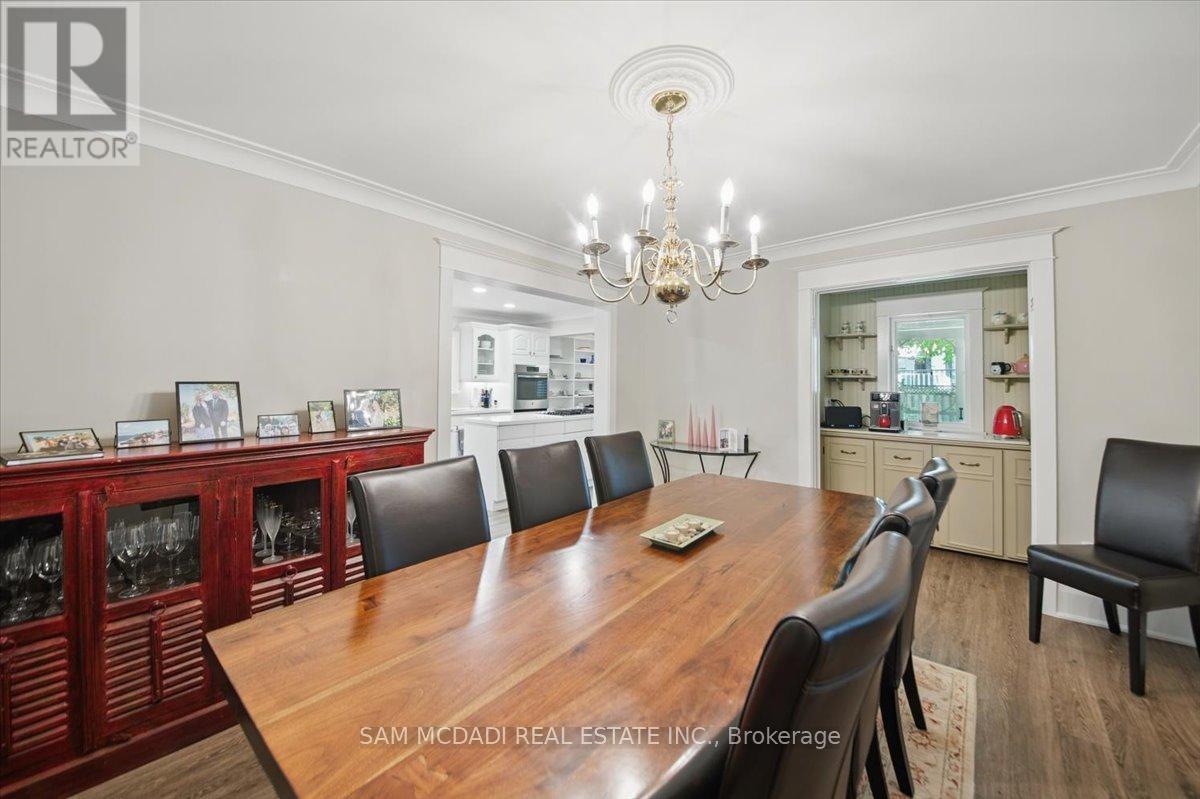 81 Chisholm Street, Oakville, Ontario  L6K 3H8 - Photo 17 - W12177726