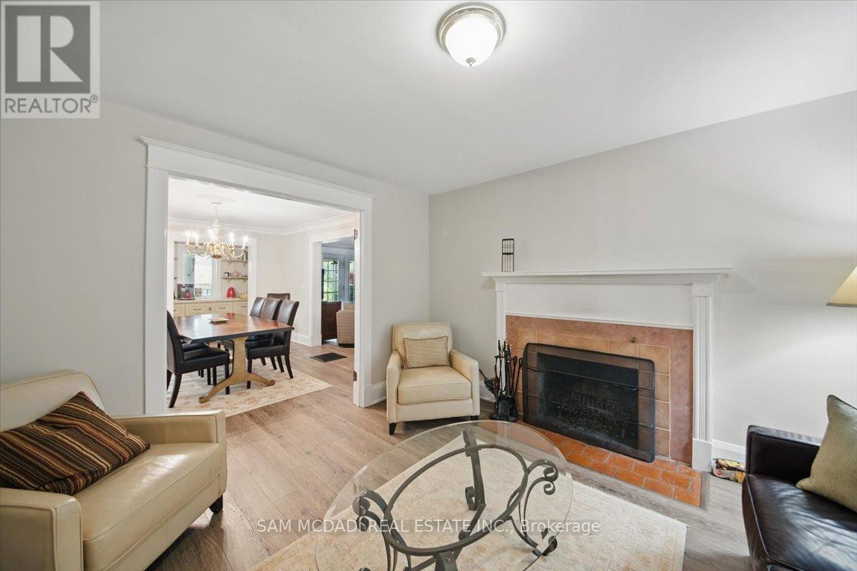 81 Chisholm Street, Oakville, Ontario  L6K 3H8 - Photo 20 - W12177726