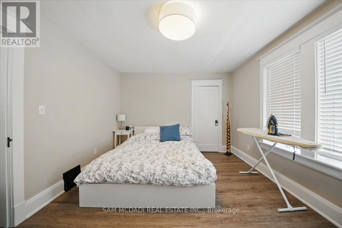 81 Chisholm Street, Oakville, Ontario  L6K 3H8 - Photo 25 - W12177726