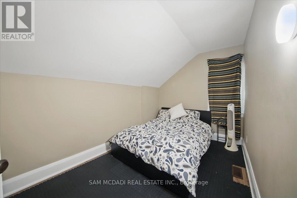 81 Chisholm Street, Oakville, Ontario  L6K 3H8 - Photo 28 - W12177726