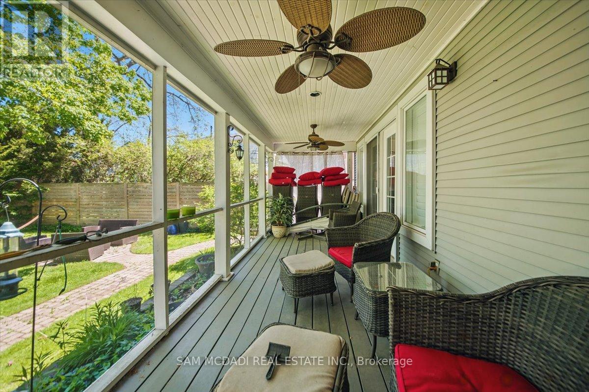 81 Chisholm Street, Oakville, Ontario  L6K 3H8 - Photo 41 - W12177726