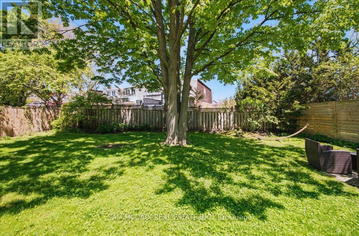 81 Chisholm Street, Oakville, Ontario  L6K 3H8 - Photo 46 - W12177726
