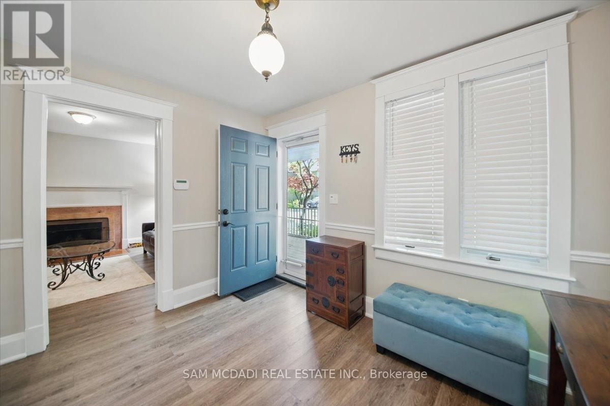 81 Chisholm Street, Oakville, Ontario  L6K 3H8 - Photo 6 - W12177726