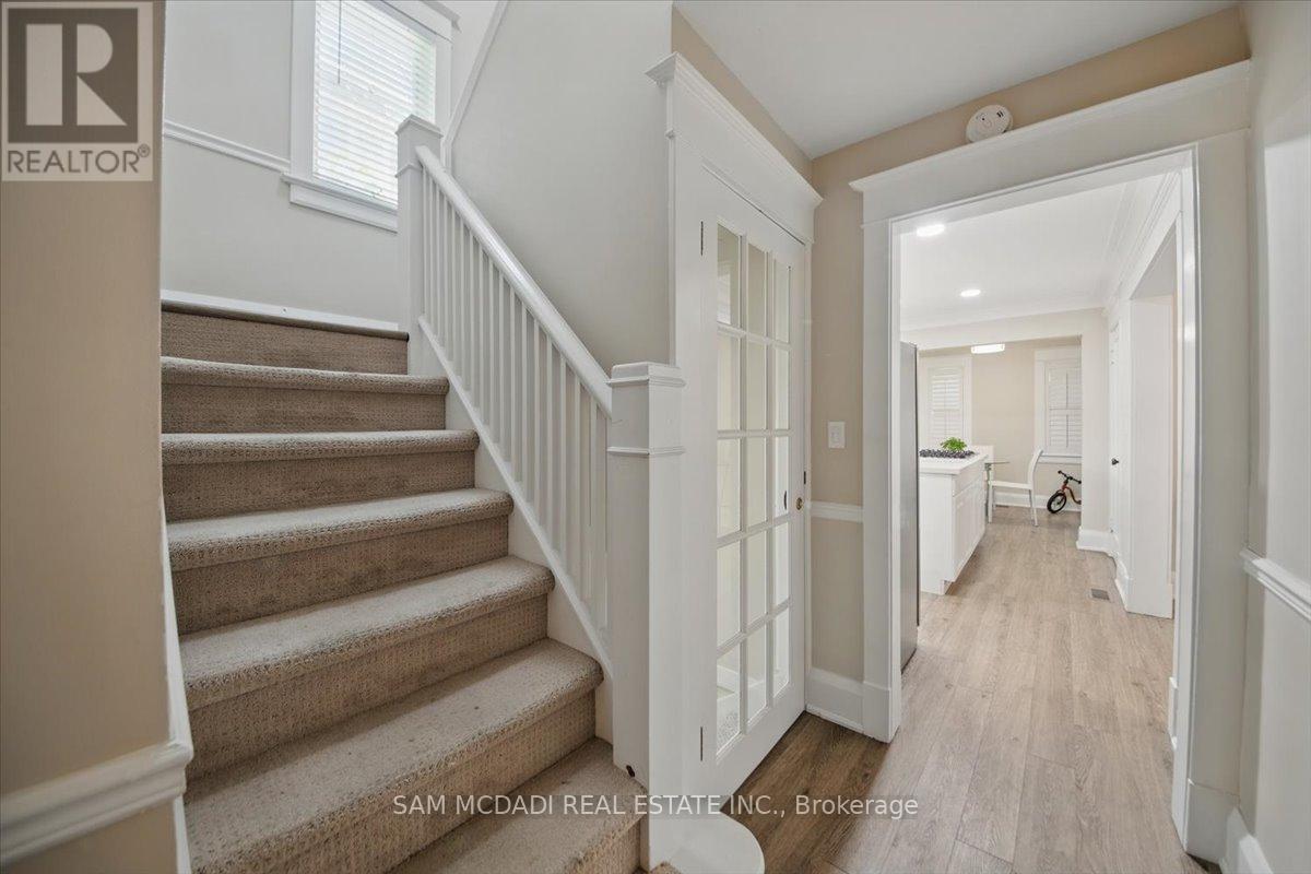 81 Chisholm Street, Oakville, Ontario  L6K 3H8 - Photo 8 - W12177726