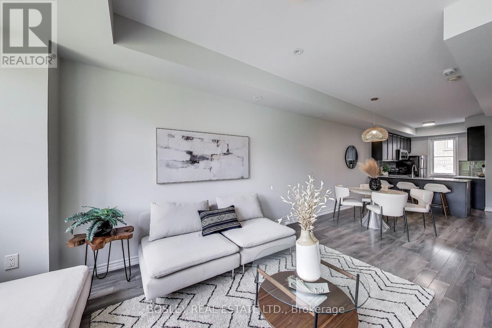 Property at 237 - 390 HOPEWELL AVENUE image 3