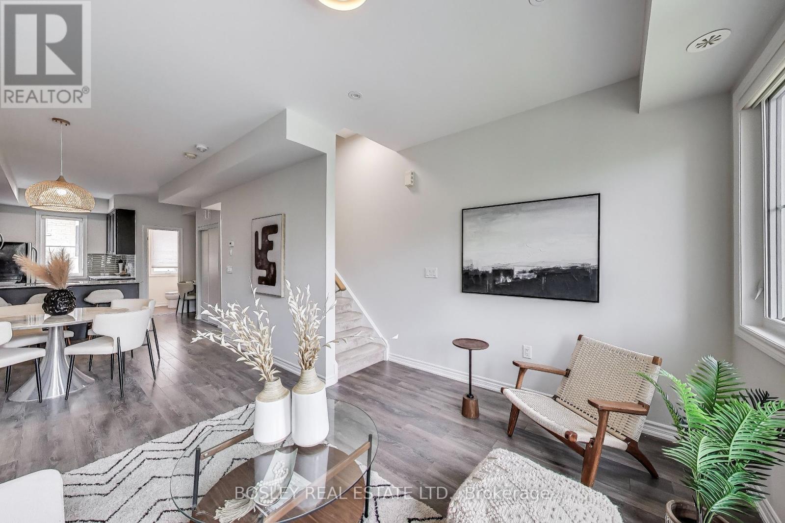 Property at 237 - 390 HOPEWELL AVENUE image 5