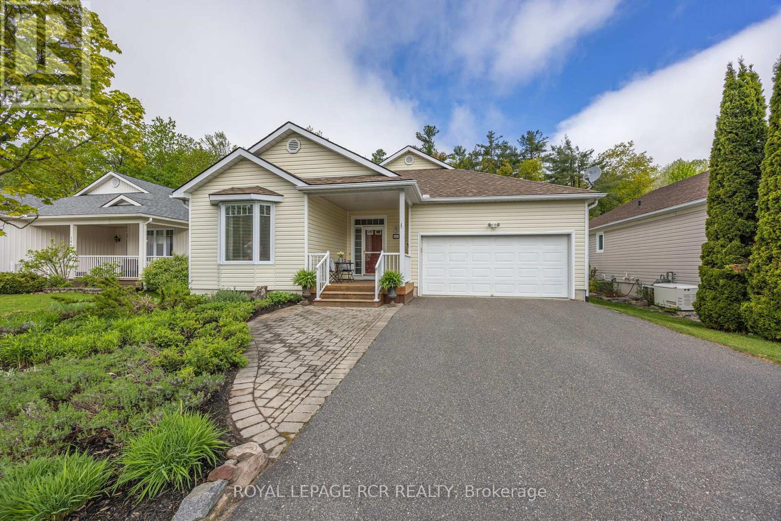 150 Hedgewood Lane, Gravenhurst, Ontario  P1P 1Z4 - Photo 3 - X12177723