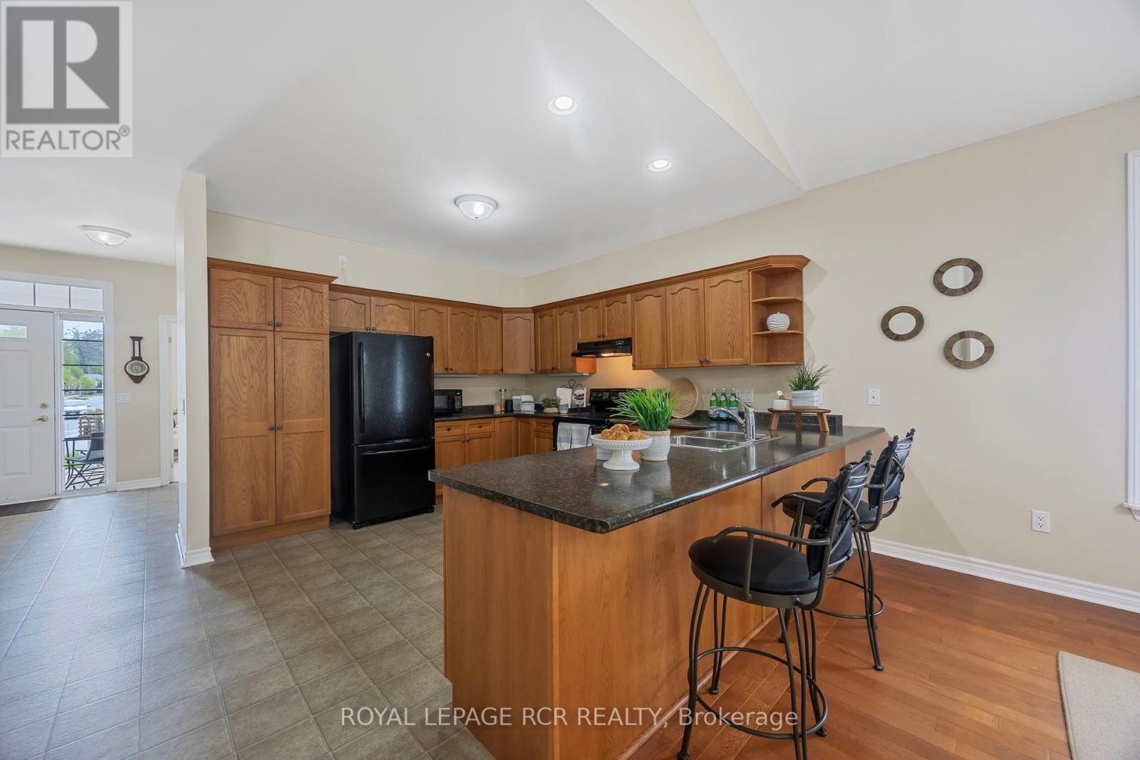 150 Hedgewood Lane, Gravenhurst, Ontario  P1P 1Z4 - Photo 7 - X12177723