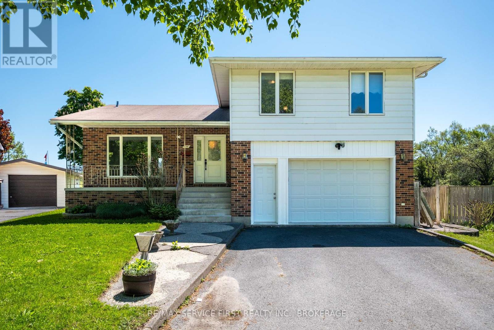 156 INVERNESS CRESCENT, kingston (west of sir john a. blvd), Ontario