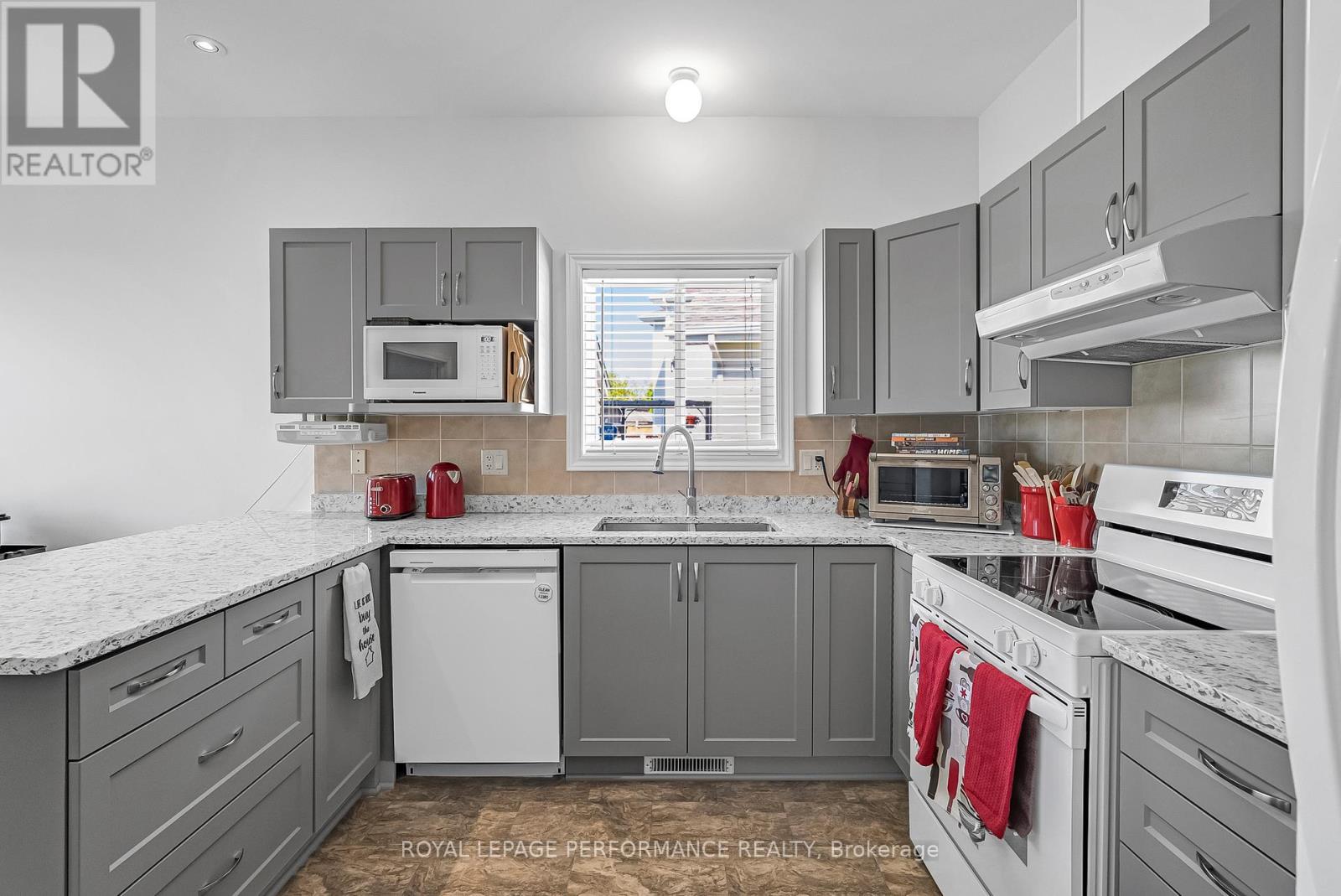 1921 Schroeder Crescent, Ottawa, Ontario  K4A 4P8 - Photo 12 - X12177797