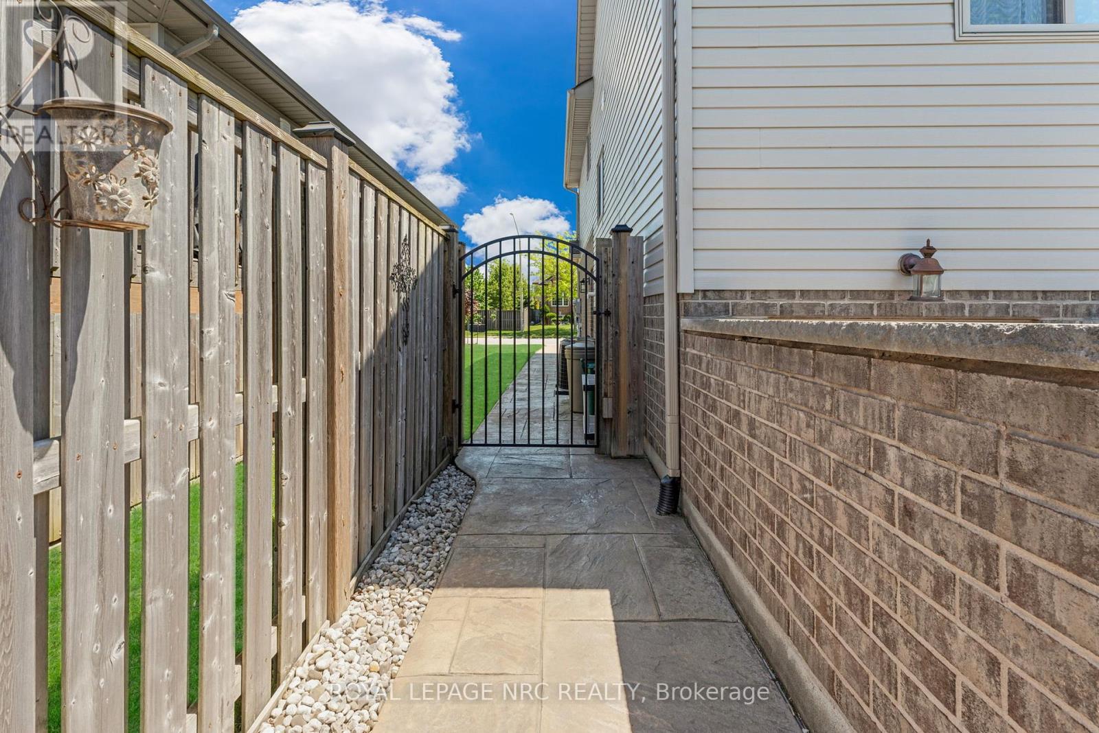 6611 Parkside Road, Niagara Falls, Ontario  L2H 0A8 - Photo 44 - X12177786