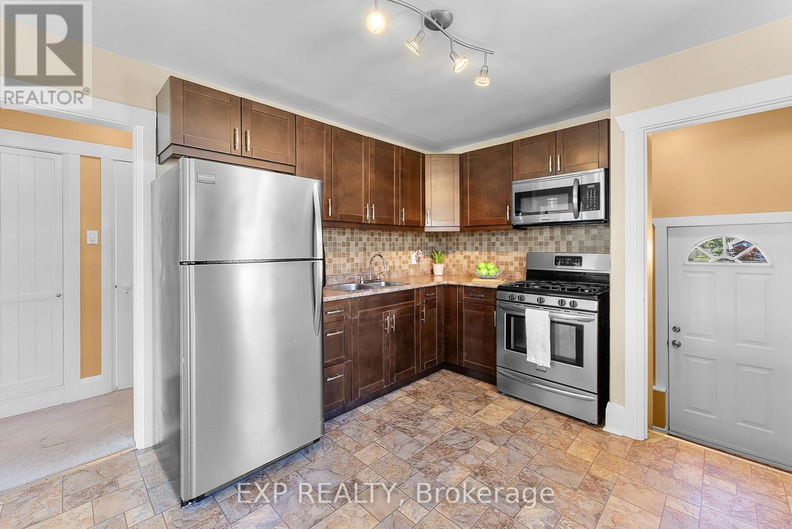 483 Scholfield Avenue N, Welland (Welland Downtown), Ontario  L3B 1N3 - Photo 10 - X12177794