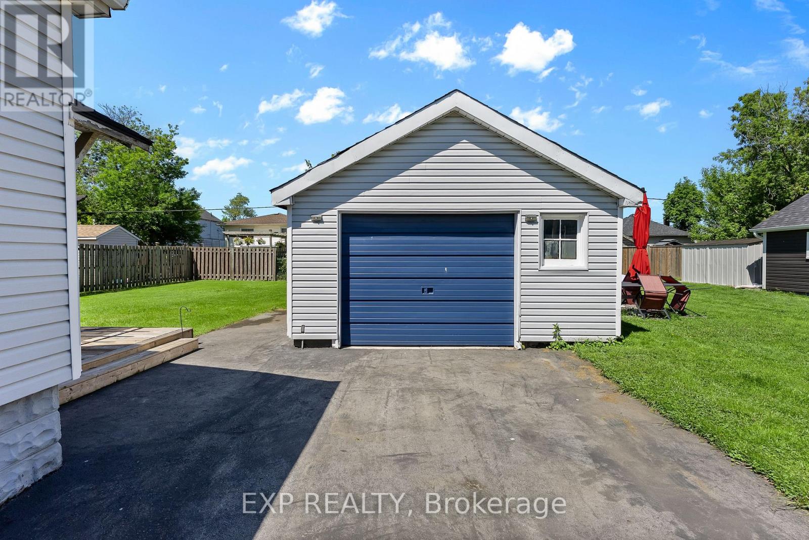 483 Scholfield Avenue N, Welland, Ontario  L3B 1N3 - Photo 5 - X12177794