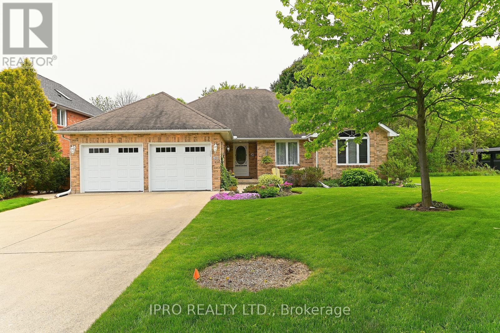 83 Ontario Street, Halton Hills (Georgetown), Ontario  L7G 3K9 - Photo 2 - W12088365
