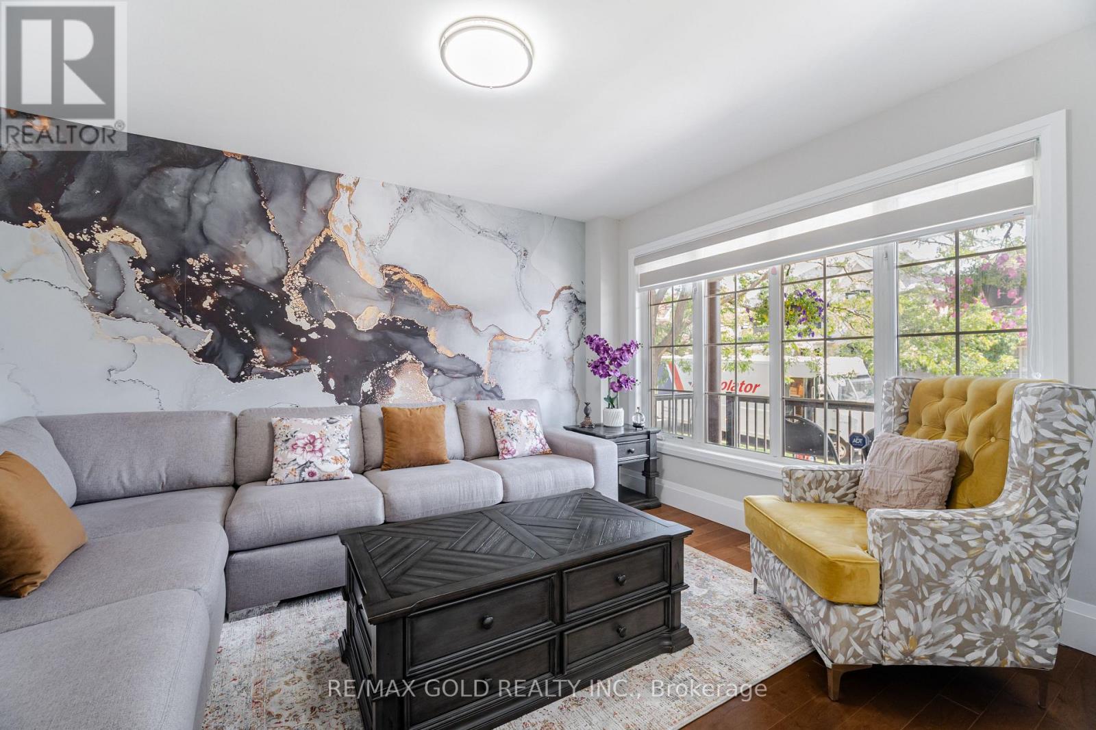 Property at 8 FOXMERE ROAD image 4