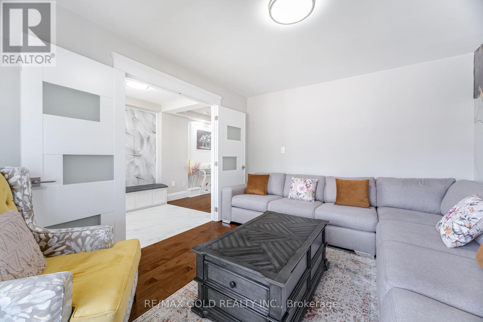 Property at 8 FOXMERE ROAD image 5