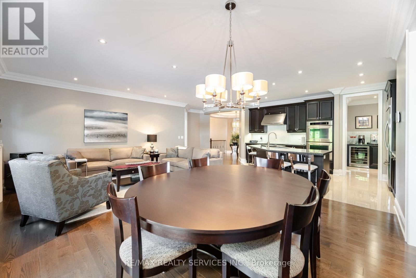 48 Beacon Hill Drive, Brampton (Credit Valley), Ontario  L6X 0V7 - Photo 16 - W12177790