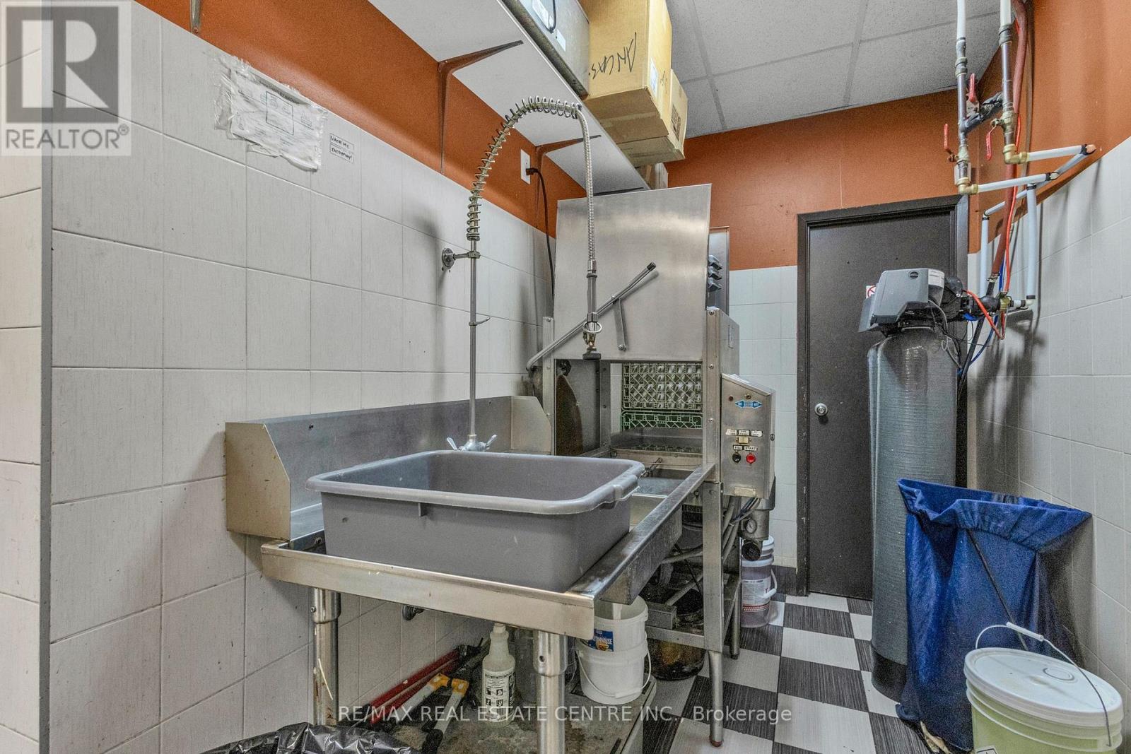 156 Dundas Street E, Brant, Ontario  N3L 3H7 - Photo 21 - X12177774