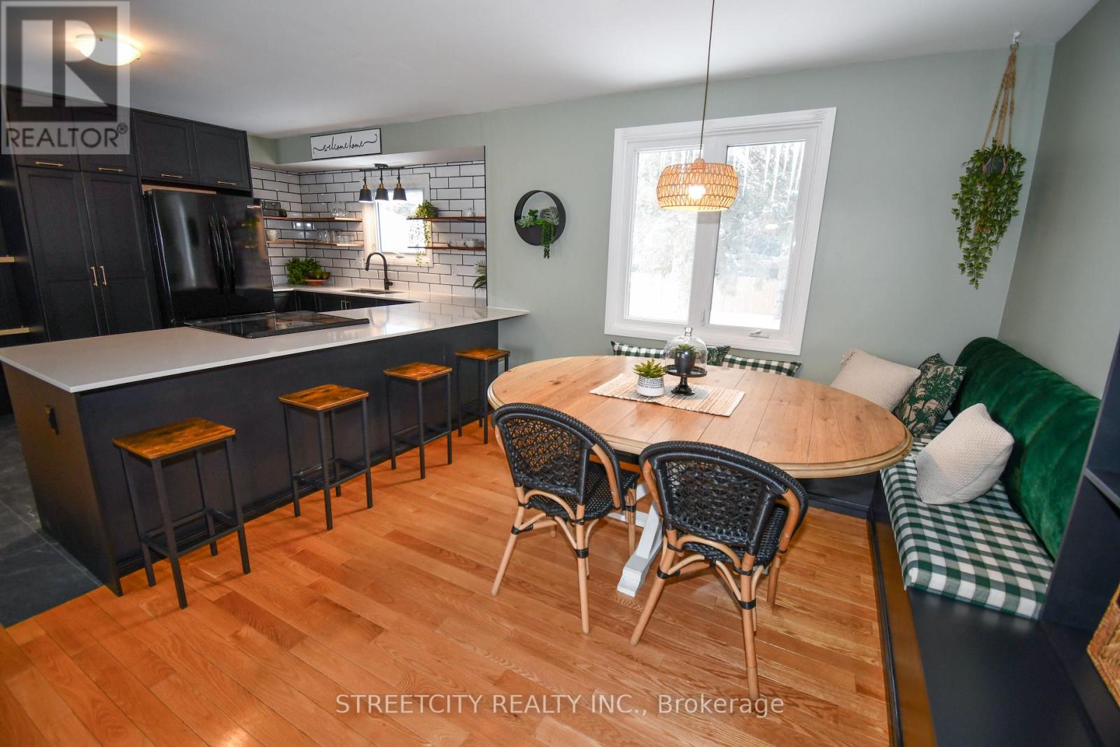 10 Milford Crescent, London North, Ontario  N5X 1A8 - Photo 19 - X12177817