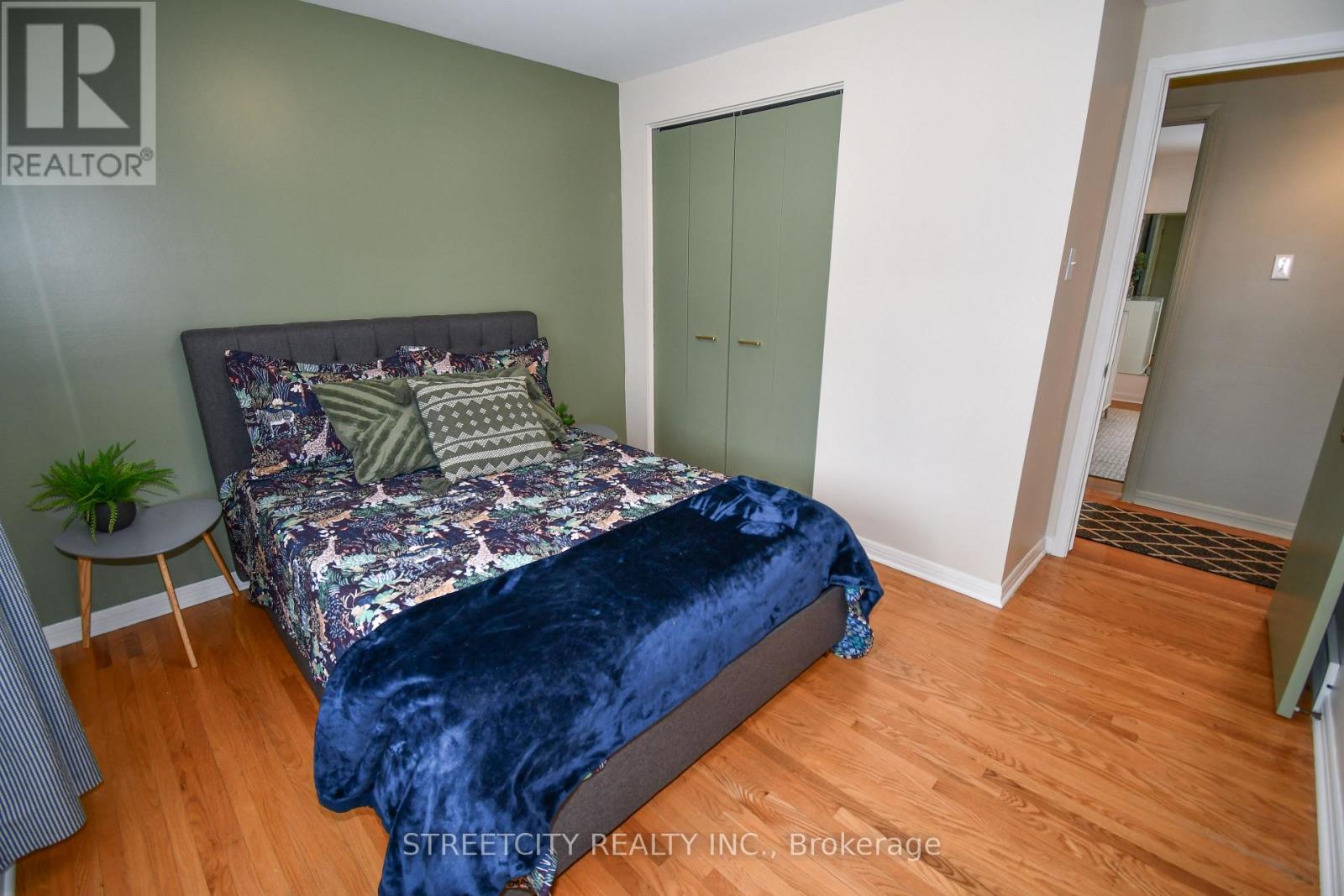 10 Milford Crescent, London North, Ontario  N5X 1A8 - Photo 32 - X12177817