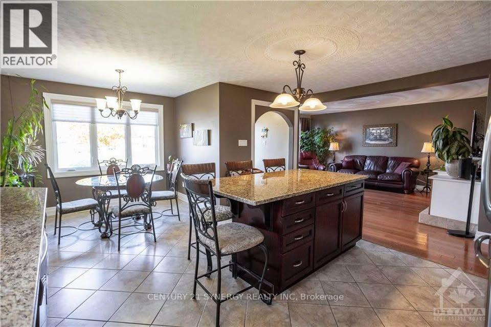 A - 828 Notre Dame Street, Russell, Ontario  K0A 1W1 - Photo 5 - X12177821