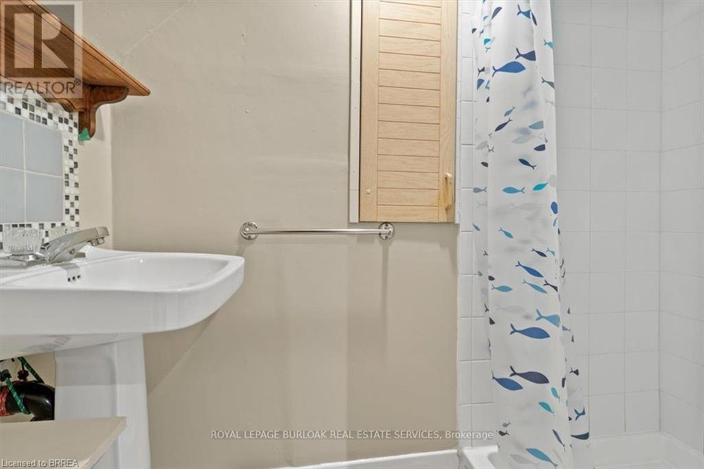 11 Colmar Place Unit# 2, Dundas, Ontario L9H 4L1 - Photo 23 - 40732526