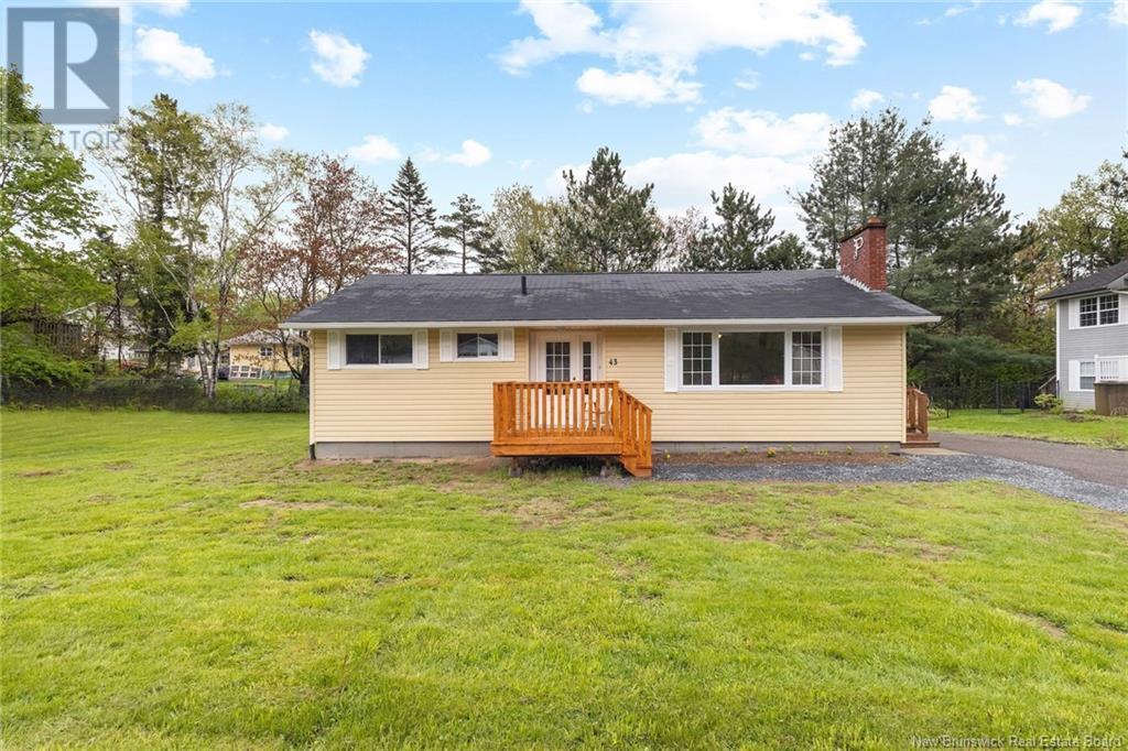 Property at 43 Floral Avenue image 1