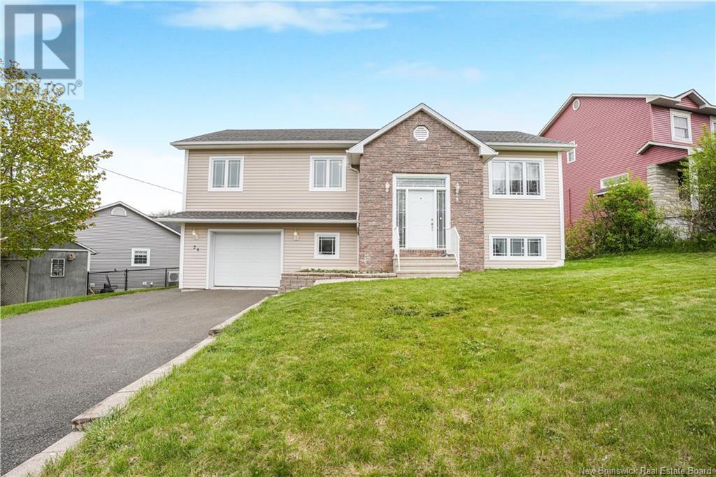 Property at 29 Benjamin Drive image 3