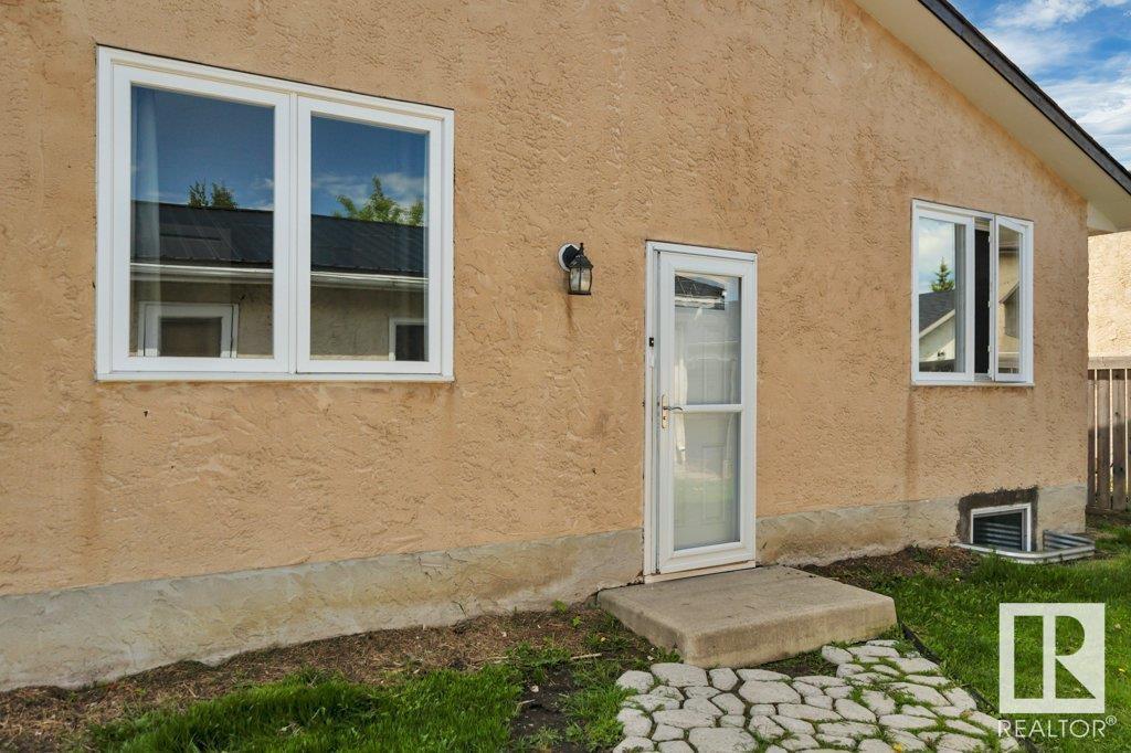 6504 12 Av S Nw, Edmonton, Alberta  T6L 2G1 - Photo 32 - E4438811
