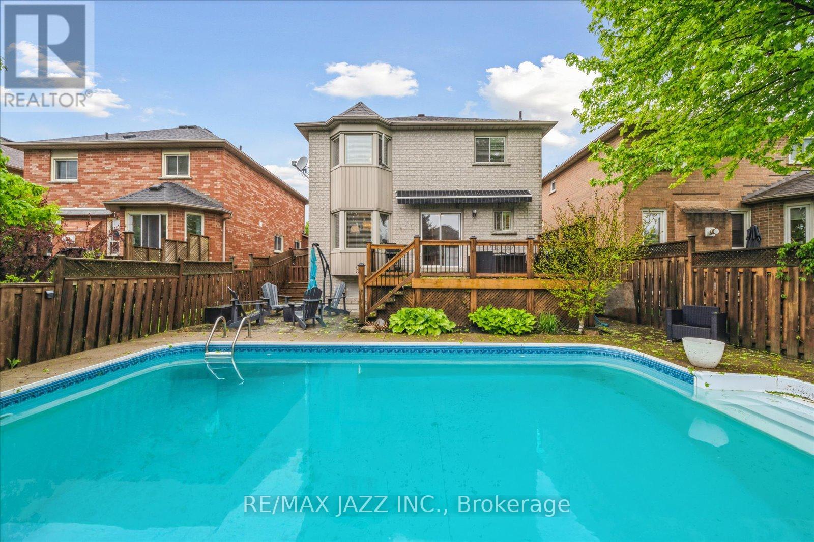 11 Griffen Place, Whitby, Ontario  L1R 2N5 - Photo 45 - E12177880