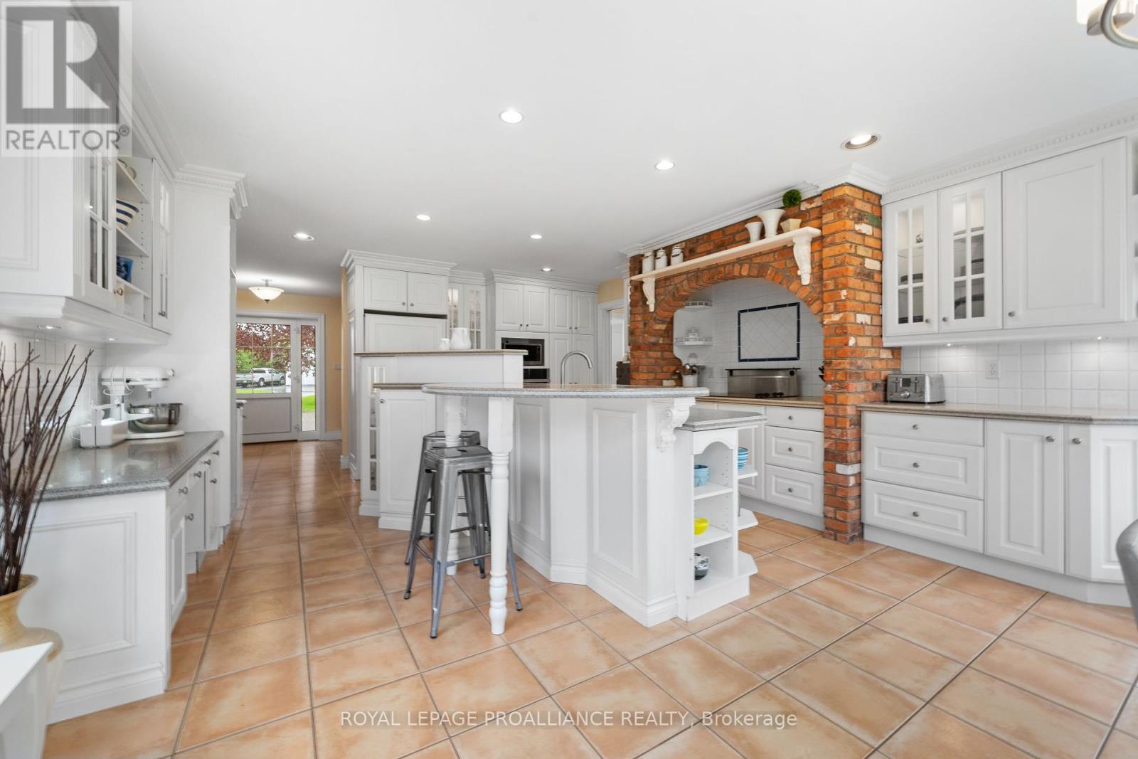 23 Quigg Lane, Prince Edward County, Ontario  K0K 1L0 - Photo 12 - X12177860