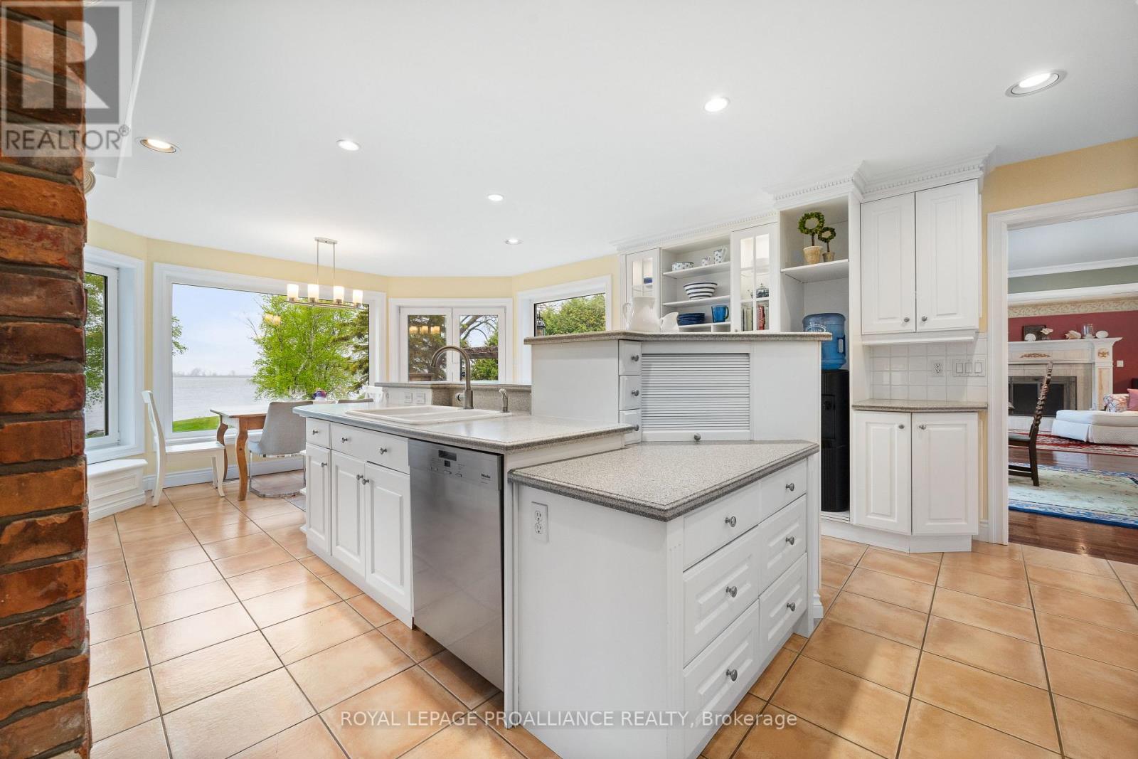 23 Quigg Lane, Prince Edward County (Ameliasburg Ward), Ontario  K0K 1L0 - Photo 9 - X12177860