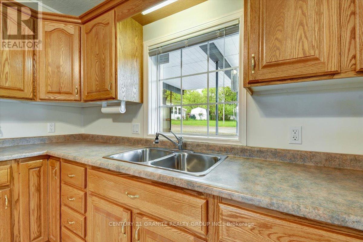 7 Cleak Avenue, Bancroft, Ontario  K0L 1C0 - Photo 10 - X12177882