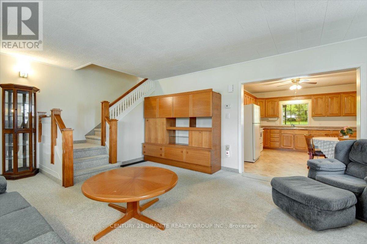 7 Cleak Avenue, Bancroft, Ontario  K0L 1C0 - Photo 13 - X12177882