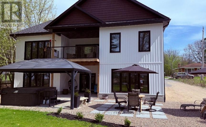 9 Smith Street, Whitewater Region, Ontario  K0J 1C0 - Photo 37 - X12078029