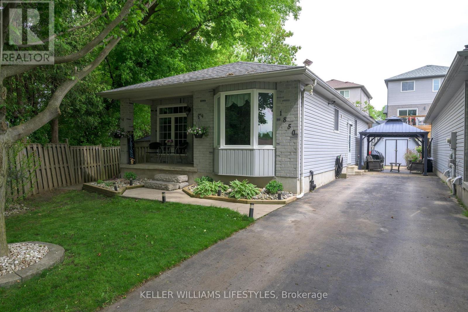 1850 Purcell Drive, London East, Ontario  N5W 6E3 - Photo 2 - X12177831