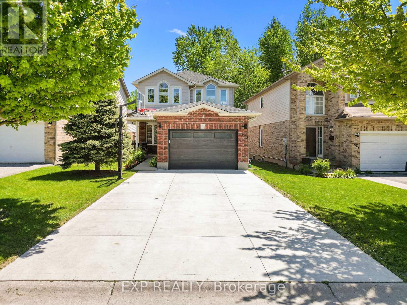 673 SPRUCEWOOD DRIVE, London North, Ontario