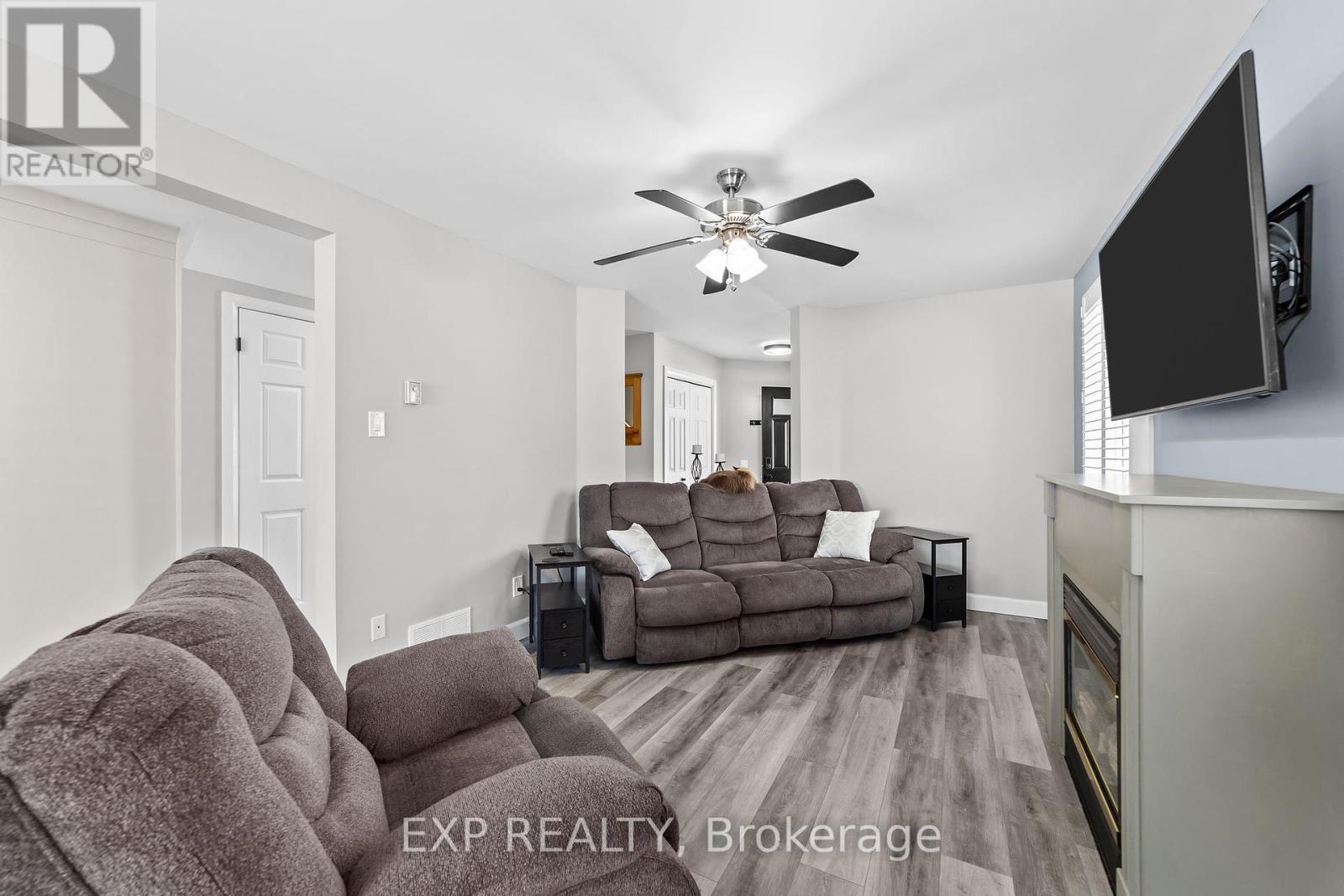 673 Sprucewood Drive, London North, Ontario  N5X 4L5 - Photo 11 - X12177876
