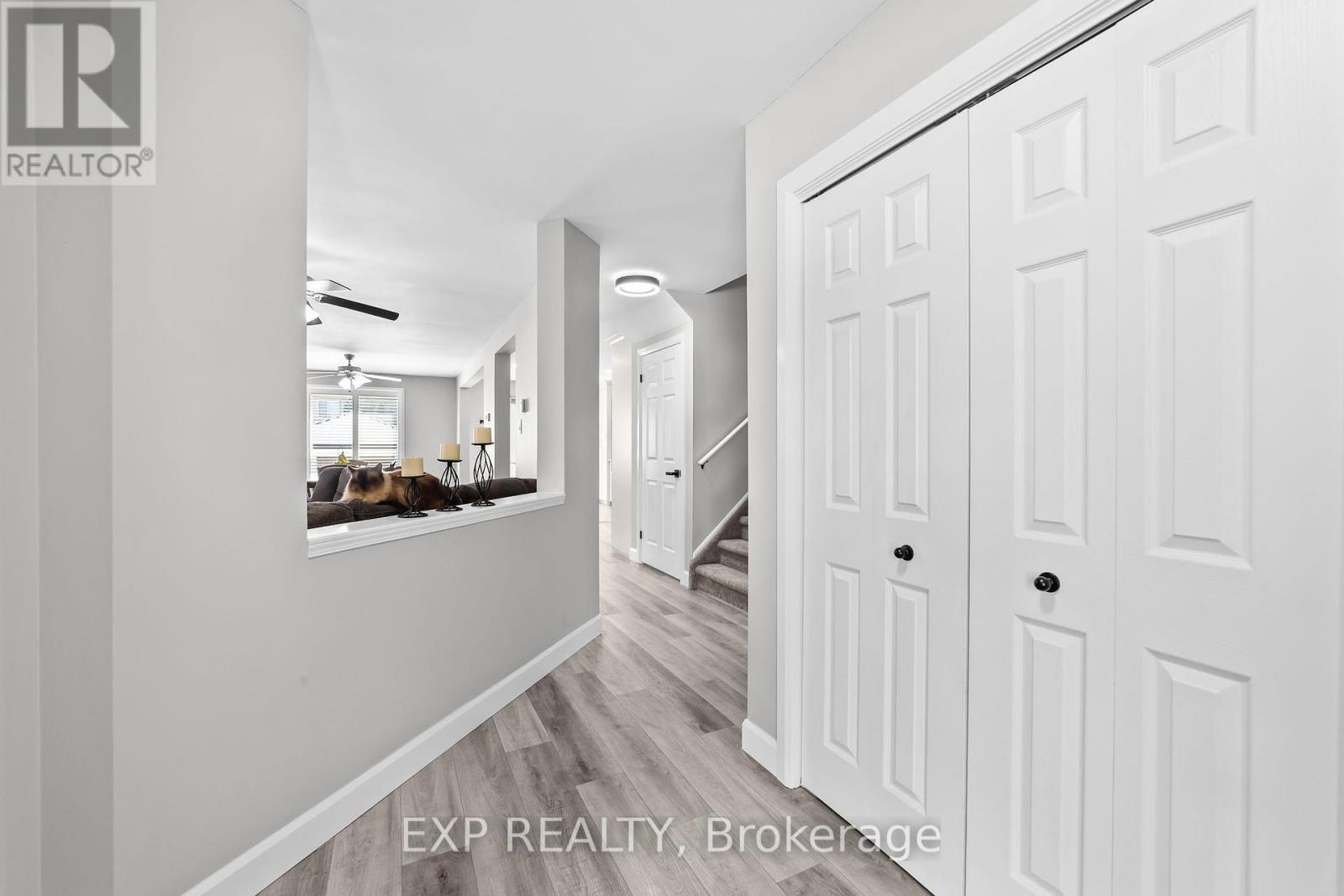 Photo 13 of 45 for 673 Sprucewood Drive