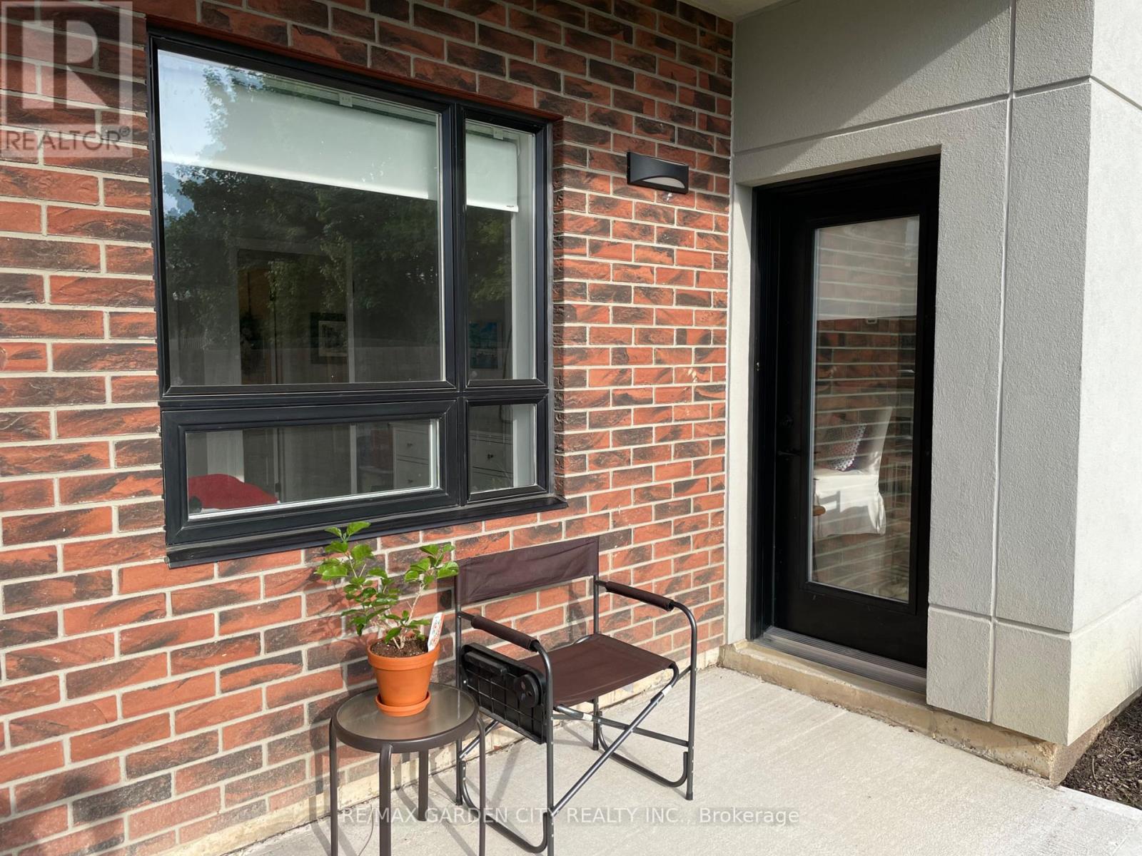 102 - 3998 Victoria Avenue, Lincoln, Ontario  L0R 2C0 - Photo 3 - X12176524