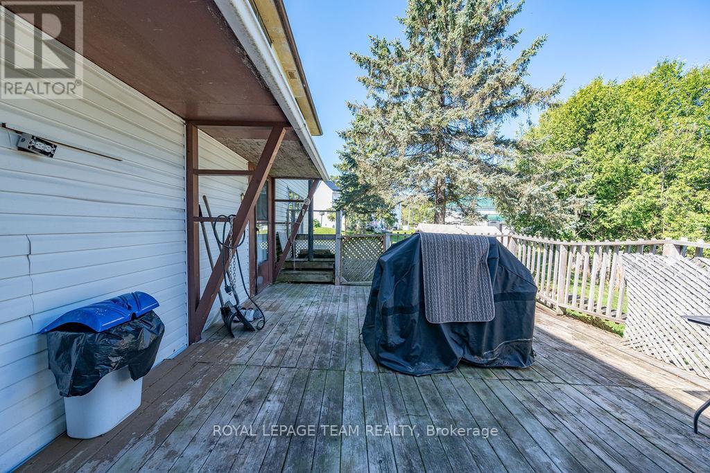 72 Sebastopol Drive, Bonnechere Valley, Ontario  K0J 1W0 - Photo 35 - X12177838