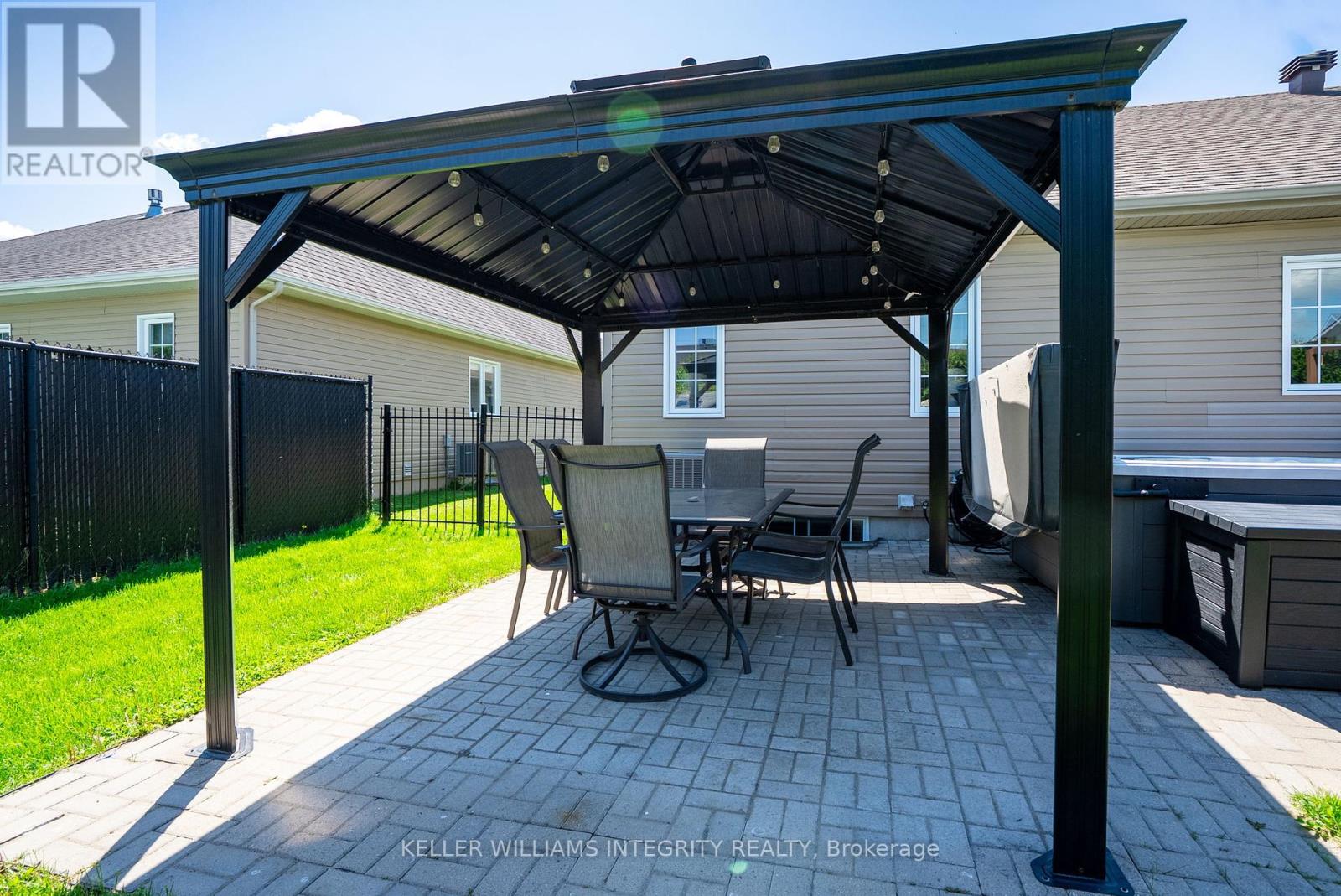 650 Des Erables Promenade, Casselman, Ontario  K0A 1M0 - Photo 31 - X12177832