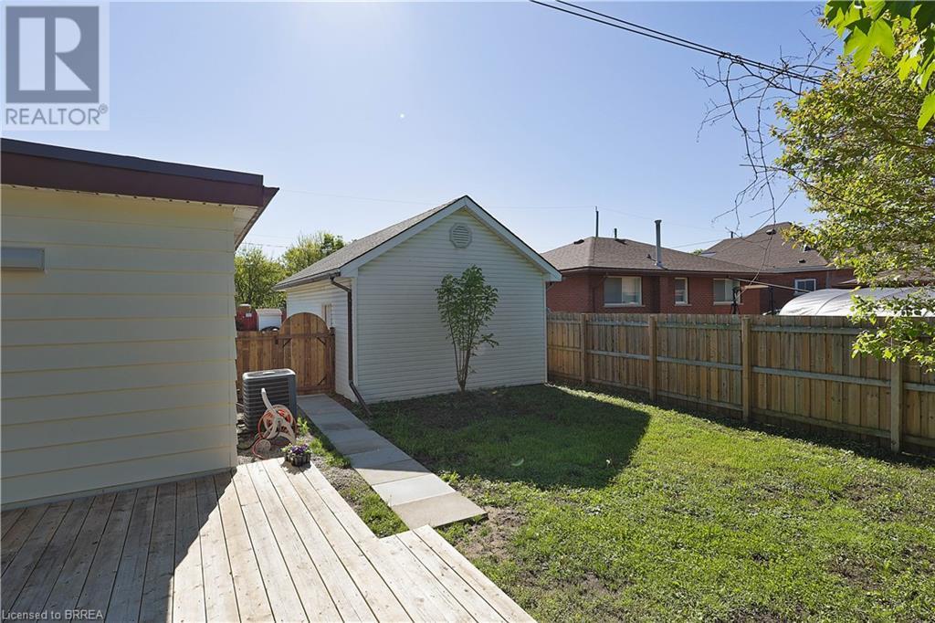 311 Sheridan Street, Brantford, Ontario  N3S 4R5 - Photo 13 - 40720574